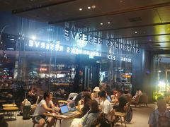 -星巴克臻选(上海合生汇1F店)