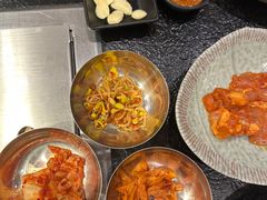 -臻牛烤肉