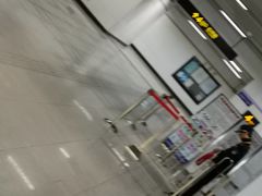 -龙溪路(地铁站)