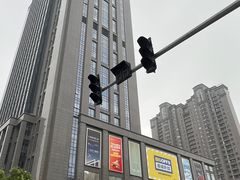 -BIGOFFS 超级折扣(仁恒伊势丹店)