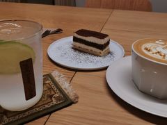 -You’ll see coffee 咖啡