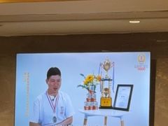 -香港新发烧腊茶餐厅(水围店)