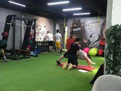 -征成健身连锁私教工作室(九公里店)