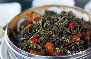 Tea-Scented Pork Ribs