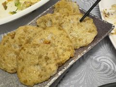 咸蛋黄焗墨鱼饼-粤·向群饭店(龙津东路总店)