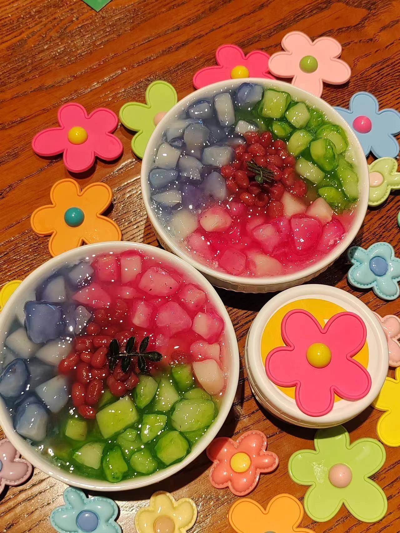 终于可以在福州吃上这么惊艳泰式红宝石,新出多巴胺甜品,手工制作,不