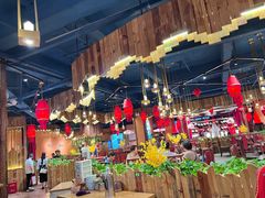 -老滇山寨•云南特色菜•地方菜•民族风情歌舞表演(金碧店)