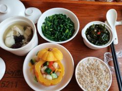 -杰爱月子护理中心