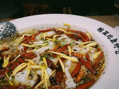 老坛子酸菜鱼-新太二·鲜料川菜(晶耀前滩店)