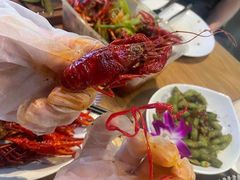 -沪小胖小龙虾(淮海中路旗舰店)