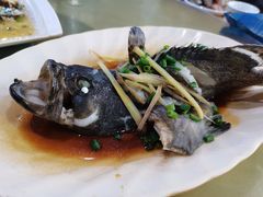 -四川小胡子海鲜(丁村万人海鲜广场店)