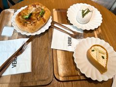 -VERIE BAKEHOUSE