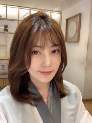 中发-简法造型·品牌形象店