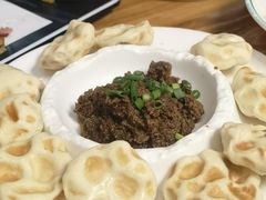 鲅鱼酱配石头饼-聚缘堂·海鲜私房菜(松岭路店)
