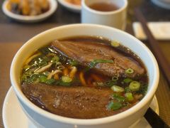 红烧牛筋牛肉面-中国厨房/台湾牛肉面
