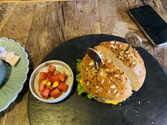 -HIGH FIVE哈福手工汉堡(桂林路店)