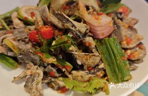 Banna Jingpo Ghost Chicken