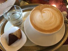 卡布基诺-纽约咖啡馆