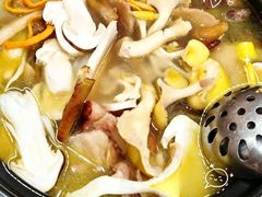 -菌之家·专业纯野生菌火锅·特色炒菌