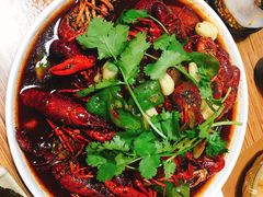 -陆记牛庄·碳锅龙虾烧烤(爱上花园店)