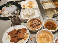 -海底捞火锅(让胡路万达店)