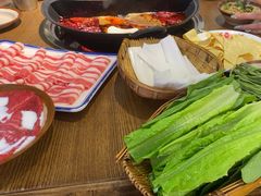 -巴卤社老火锅(财富店)