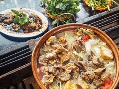 腊排骨火锅-象山村腊排骨(丽江总店)