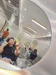 -Tloml salon