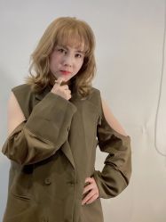 -PE SALON