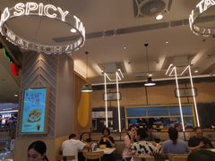 -谭仔米线(皇庭广场店)