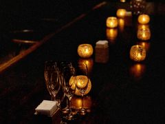 餐具摆设-The Penthouse酒吧