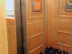 -维也纳酒店(成都春熙路李家沱地铁站店)
