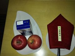 安眠牛奶和水果-云南职工之家