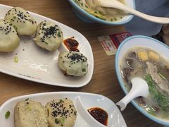 -小杨生煎(白玉兰广场店)