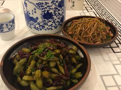 -客家大院·非遗赣南客家菜(郁孤台店)