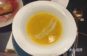 Chicken Wing Soup with Oats and Fish Maw