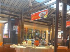-阿瓦山寨·湘菜现炒·剁椒鱼头王(咸阳总店)