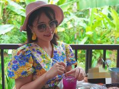 -植物园哈利亚餐厅