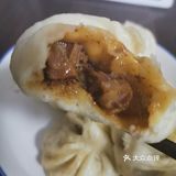 我可以负责任的说，是我到目前为止吃到的最好吃的包子