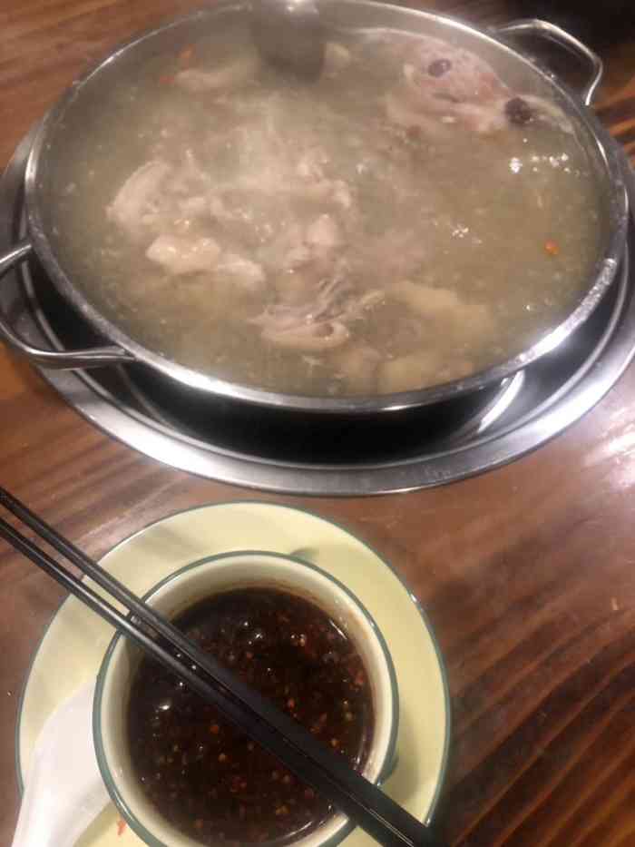 周记药膳鸡锅(怀远店)-"来蚌埠探亲,弟弟,弟妹天天想方设法的带着.