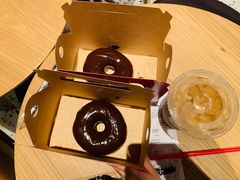 巧克力甜甜圈-Tims天好咖啡(长风大悦城店)