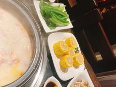 -大匠工房古船木艺术餐厅·猪肚鸡专门店(长白仙岛店)