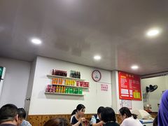 大堂-何永光123鲜牛肉馆(1号店)