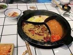 -卤校长重庆老火锅(南岗万达店)