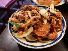 -Cuc Gach Quan Restaurant