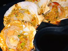 烤扇贝-何师烧烤·香辣蟹·川菜·30年老品牌(太古里旗舰店)