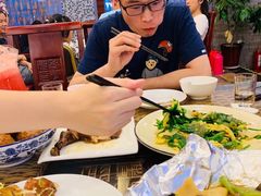 -老季市·三代非遗传承·地标美食老汁鸡(工农路店)