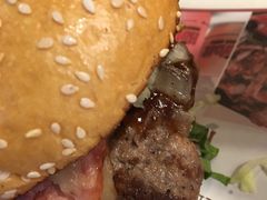 -The Habit Burger Grill 哈比特汉堡(复兴soho店)