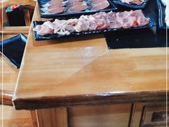 -果松木炭酸菜铜火锅·外婆参鸡汤