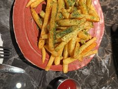 -LESCEDARS Brasserie Bistro香柏树